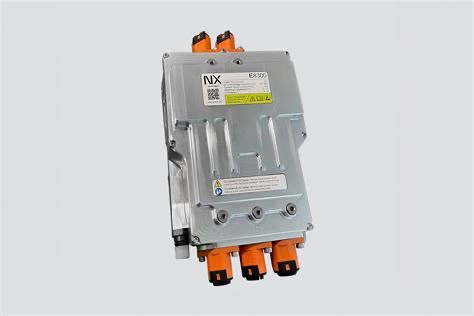 Traktionsinverter E8300 de NX Technologies
