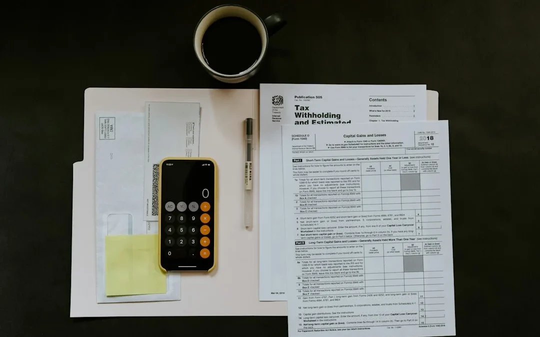 Cenit: qué hace la startup chilena que levantó 1,8 millones - cenit startup chilena, cenit gestión fiscal, cenit app impuestos, startup fiscal latinoamérica, automatización tributaria autónomos, fintech chile mexico, hi ventures ronda semilla, gestión fiscal freelancers, app impuestos pymes, cenit 1.8 millones