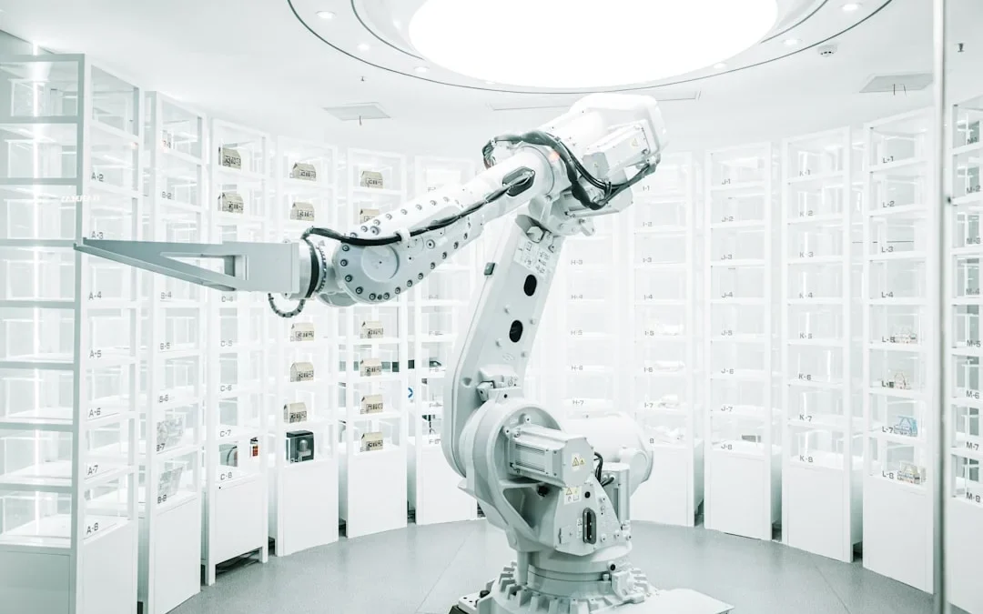 Figure AI: Robots humanoides que ya trabajan en fábricas de BMW - Figure AI, robots humanoides, robótica industrial, inteligencia artificial, Brett Adcock, BMW, automatización, manufactura, logística, Helix, Boston Dynamics, Tesla Optimus